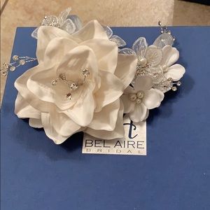 Stunning Ivory Floral/Rhinestone Bridal Hair Piece